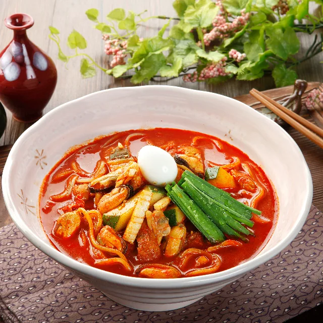 Zizon Jjamppong, spicy seafood noodle soup